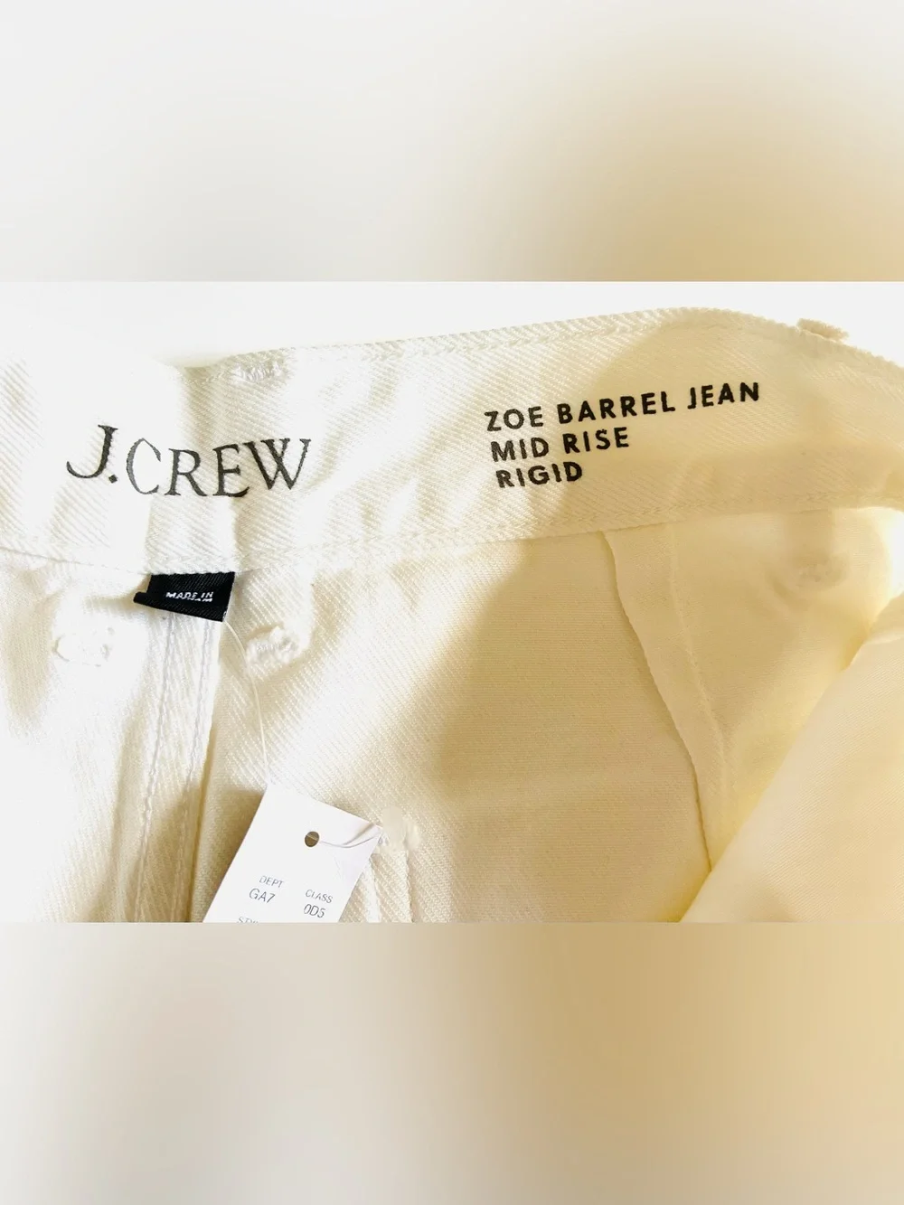 J. Crew Women’s Zoe barrel jean. Raw Hem White.24. NWT.